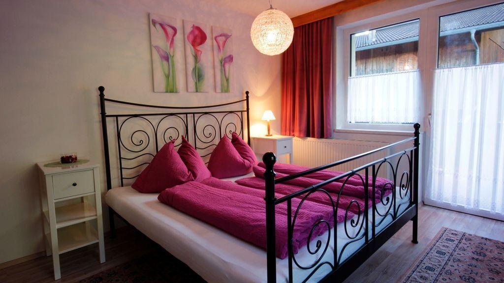 Haus Alpenglueck Apartment Kaunertal Bilik gambar