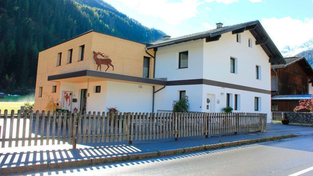 Haus Alpenglueck Apartment Kaunertal Luaran gambar
